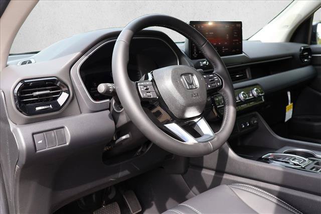 New 2026 Honda Pilot Touring image 10