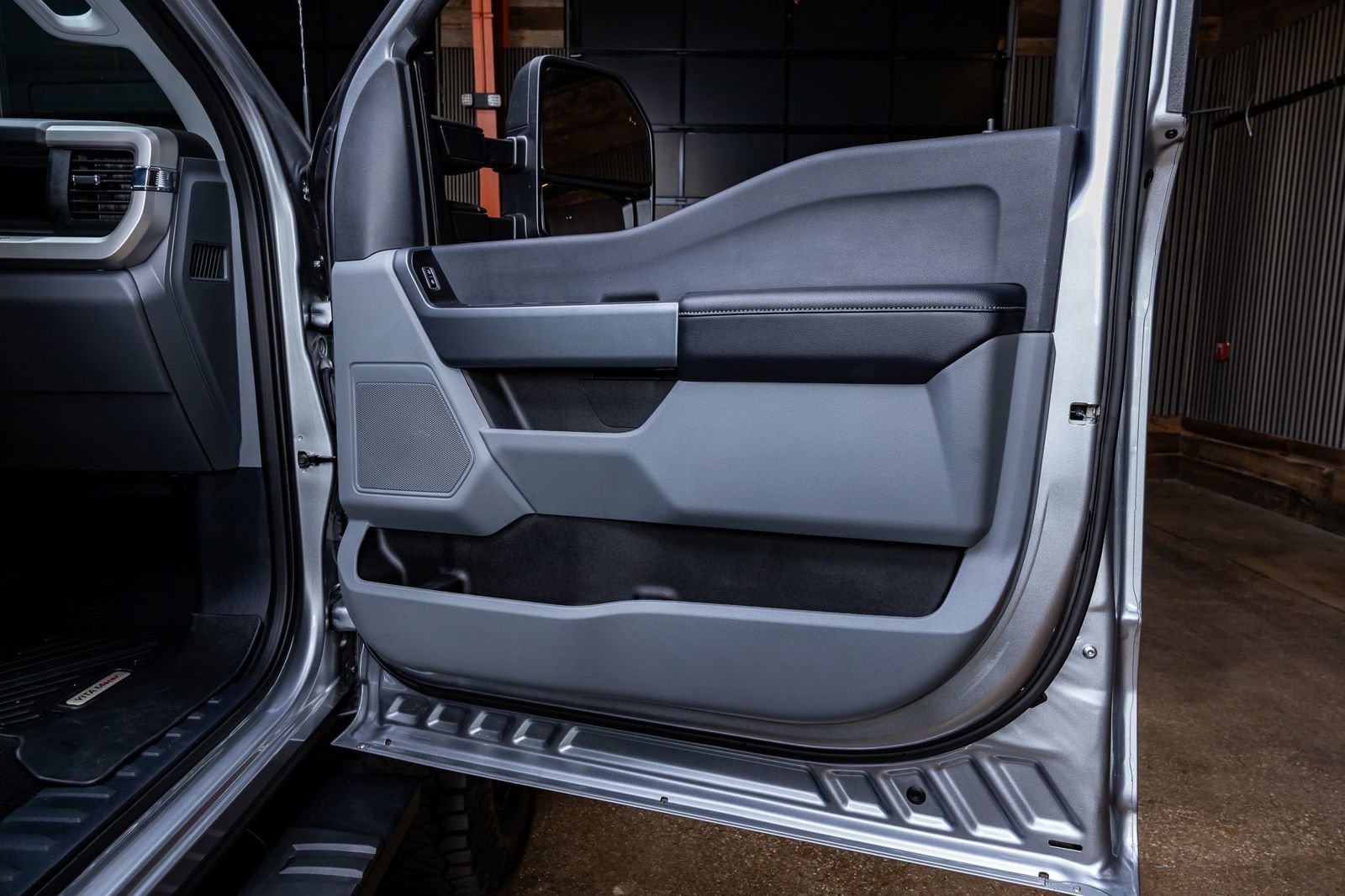 Used 2024 Ford F250 XL w/ STX Appearance Package image 36