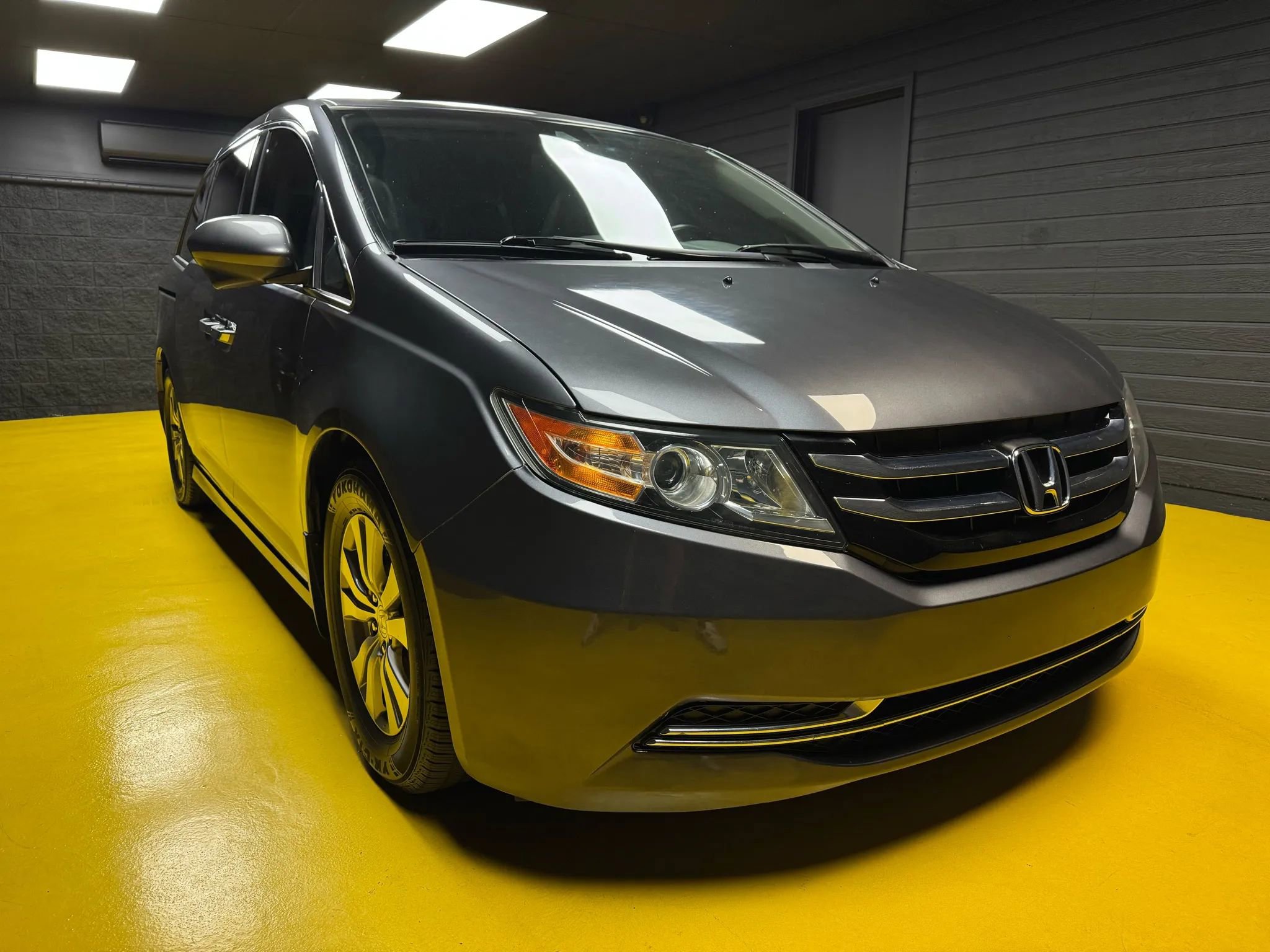 Used 2014 Honda Odyssey EX-L image 3