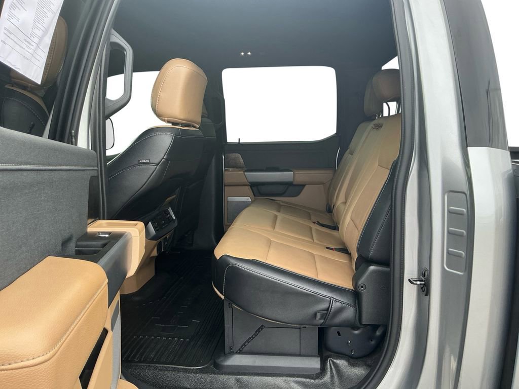 Used 2024 Ford F350 Lariat image 21