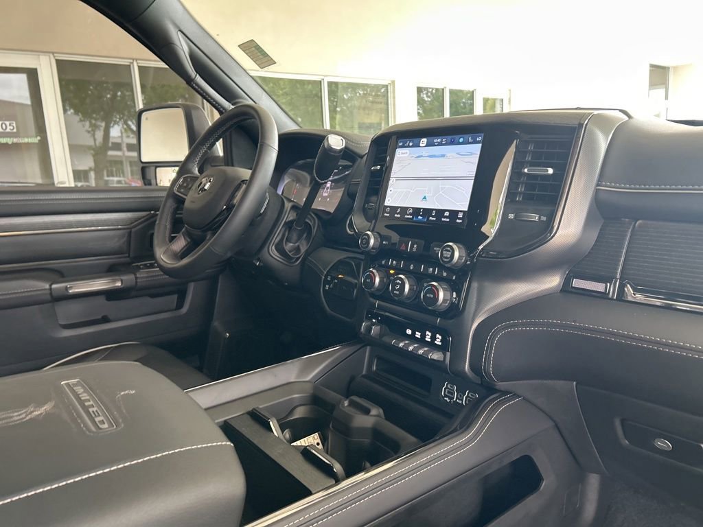 Used 2023 RAM 2500 Limited AWD/4WD image 29