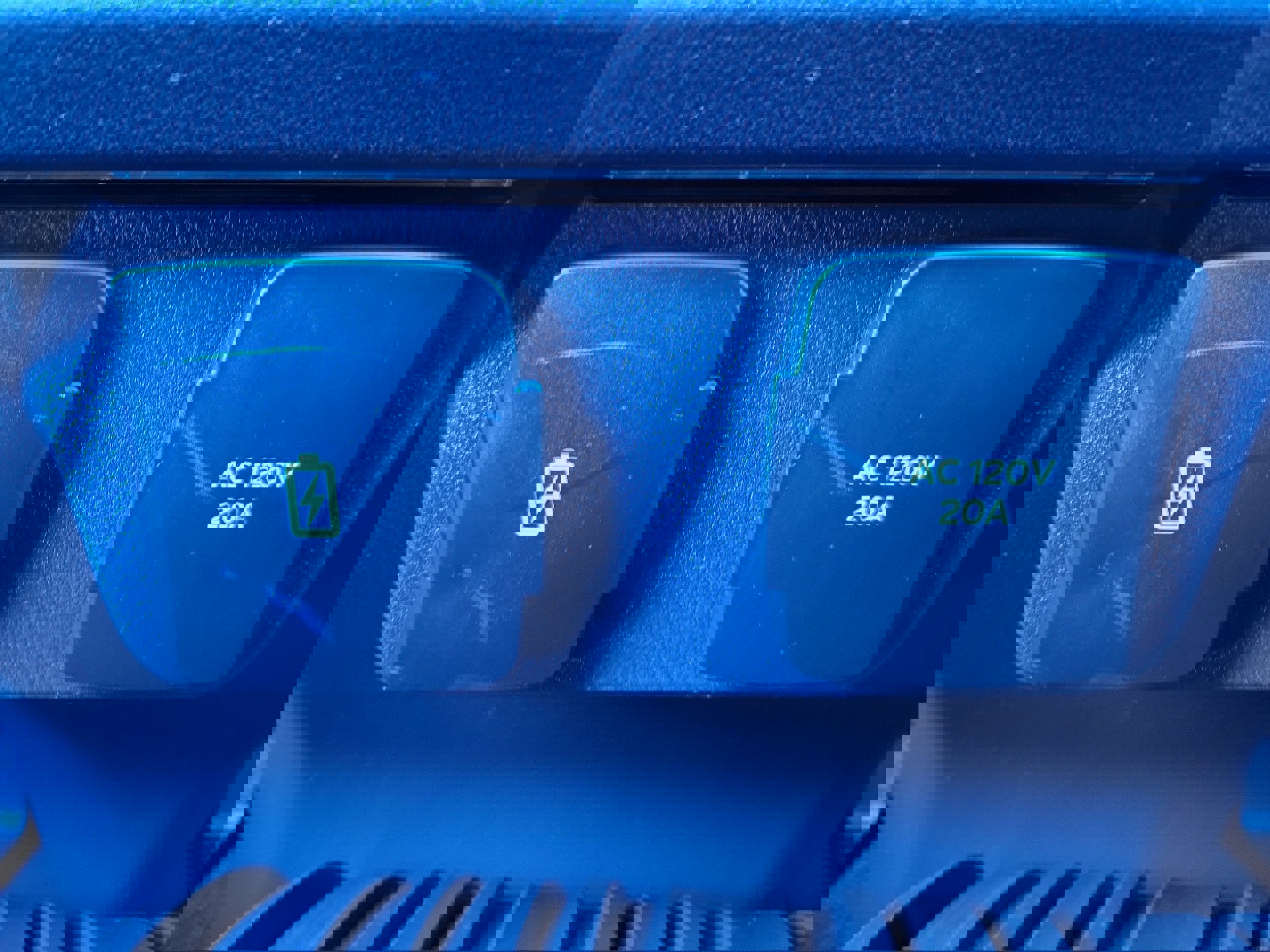 Used 2023 Ford F150 XLT w/ Equipment Group 302A High image 18