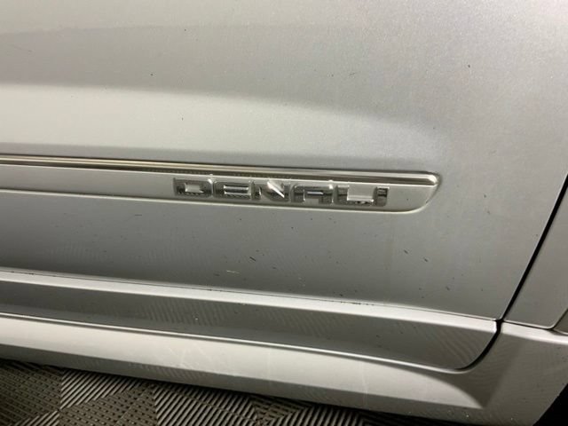 Used 2011 GMC Acadia Denali FWD image 13