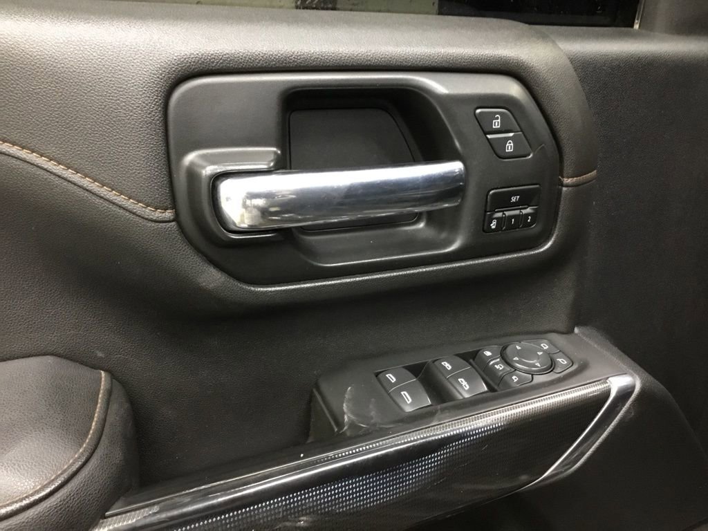 Used 2021 GMC Sierra 3500 AT4 w/ AT4 Preferred Package image 6