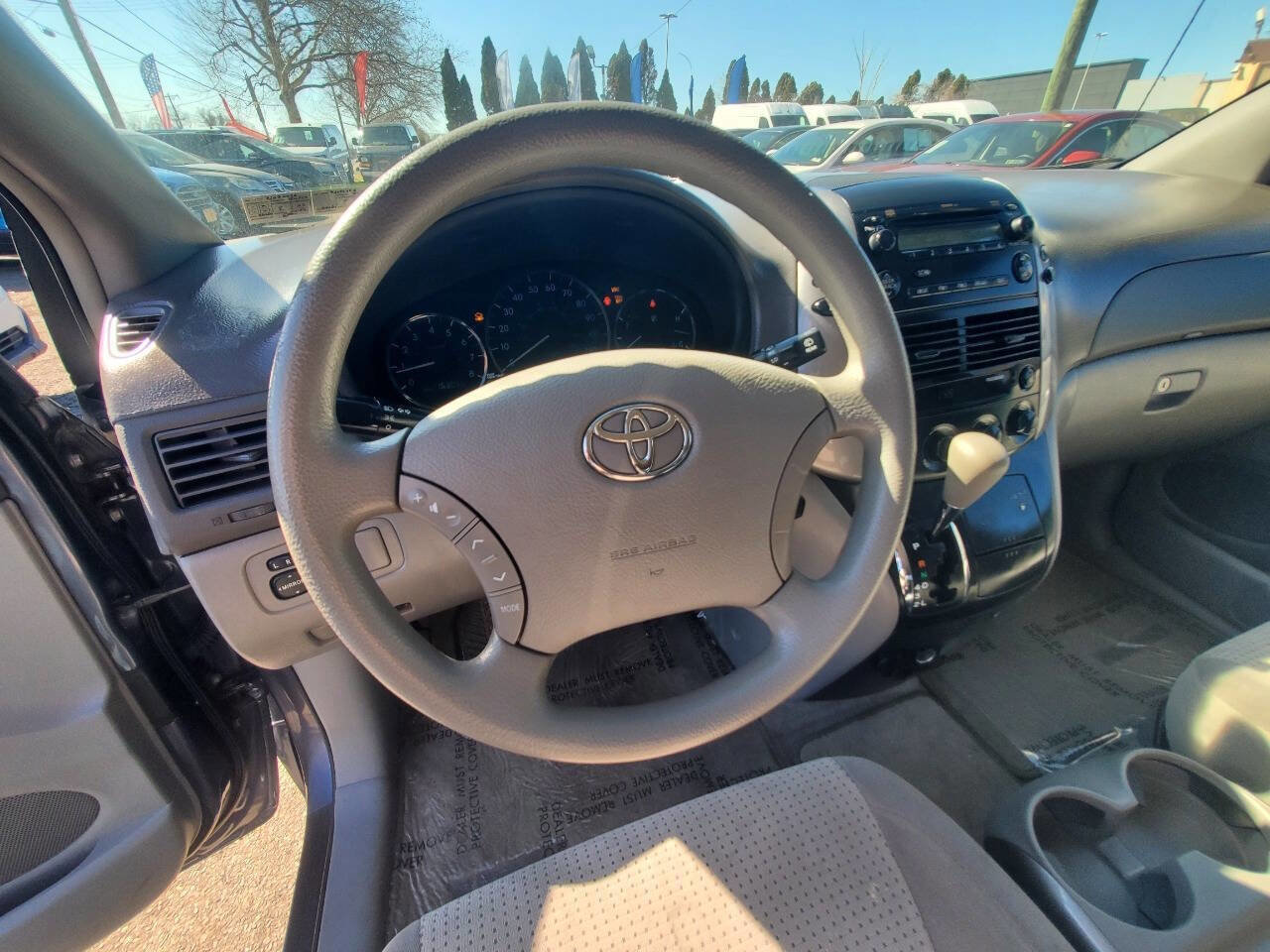 Used 2007 Toyota Sienna LE image 11