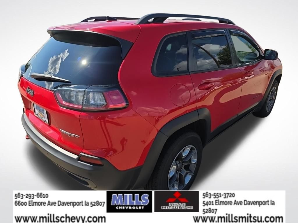 Used 2019 Jeep Cherokee Trailhawk w/ Cold Weather Group AWD/4WD image 5