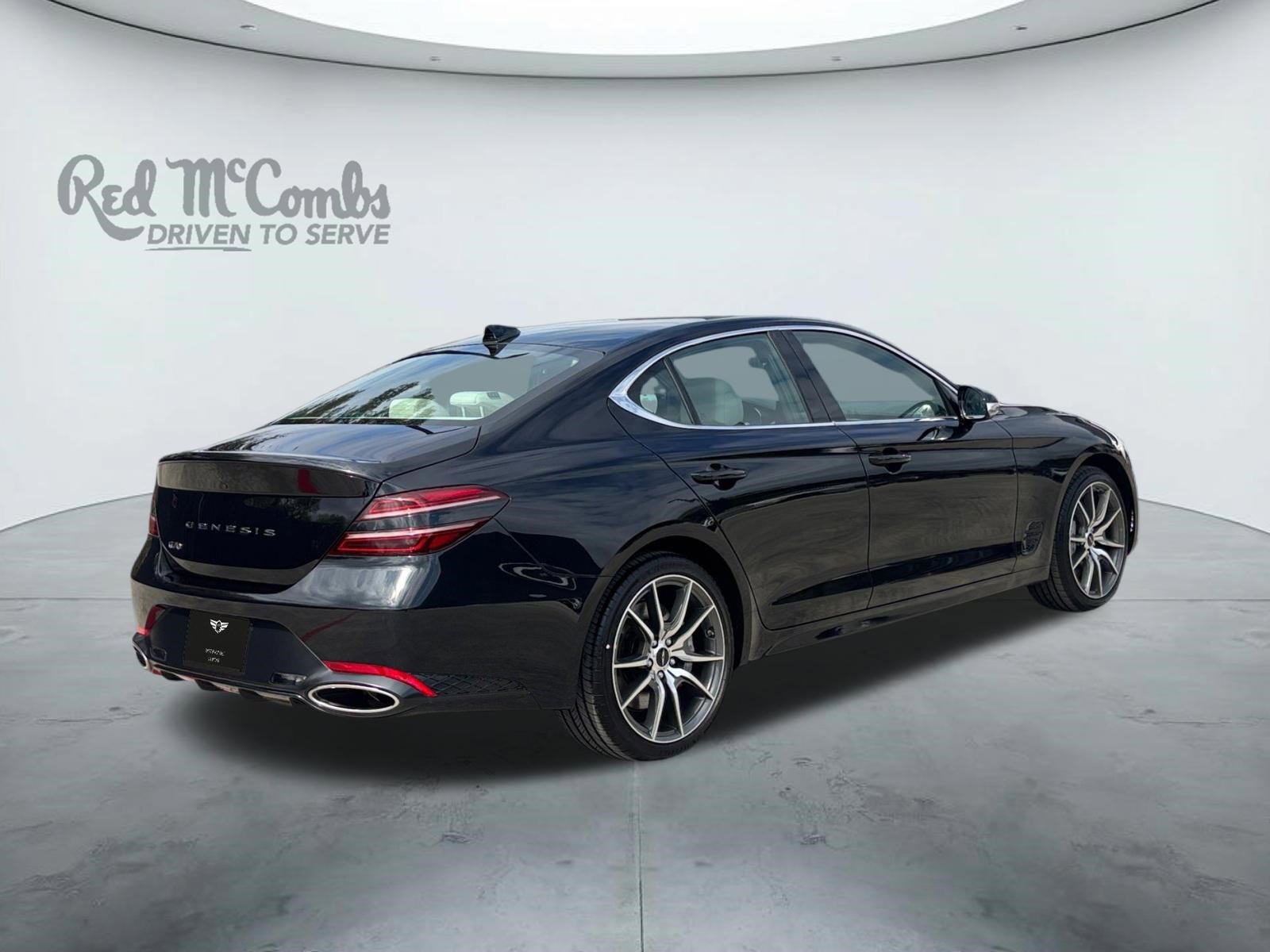 Used 2026 Genesis G70 2.5T image 5