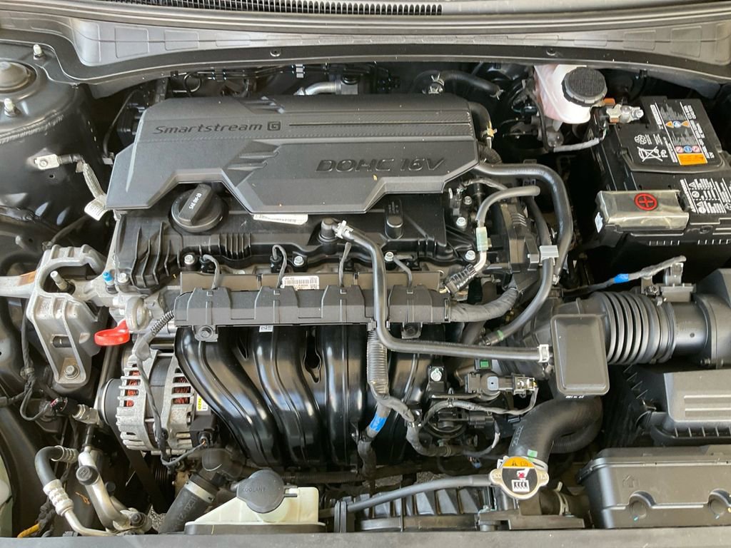 Used 2022 Hyundai Elantra SEL w/ Convenience + Premium Package image 31