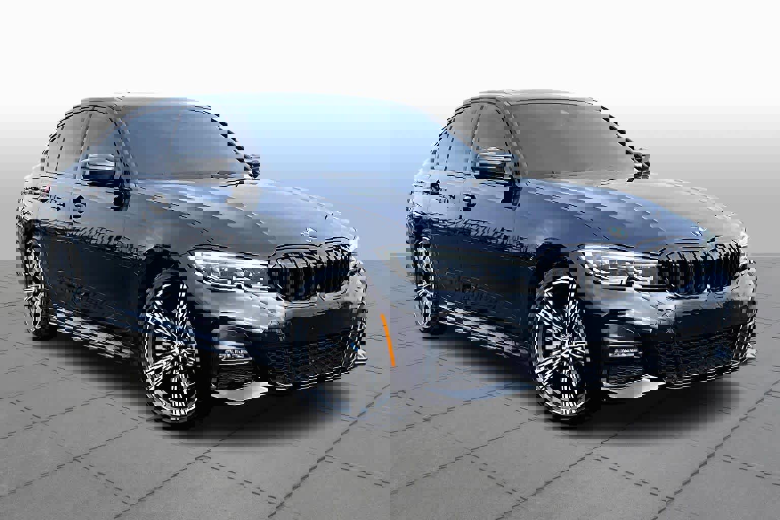 Used 2021 BMW 330i Sedan w/ M Sport Package image 2