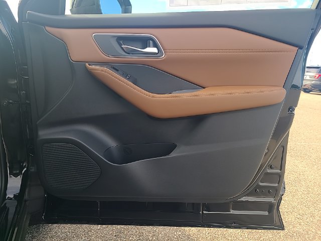 New 2026 Nissan Rogue Platinum AWD/4WD image 26