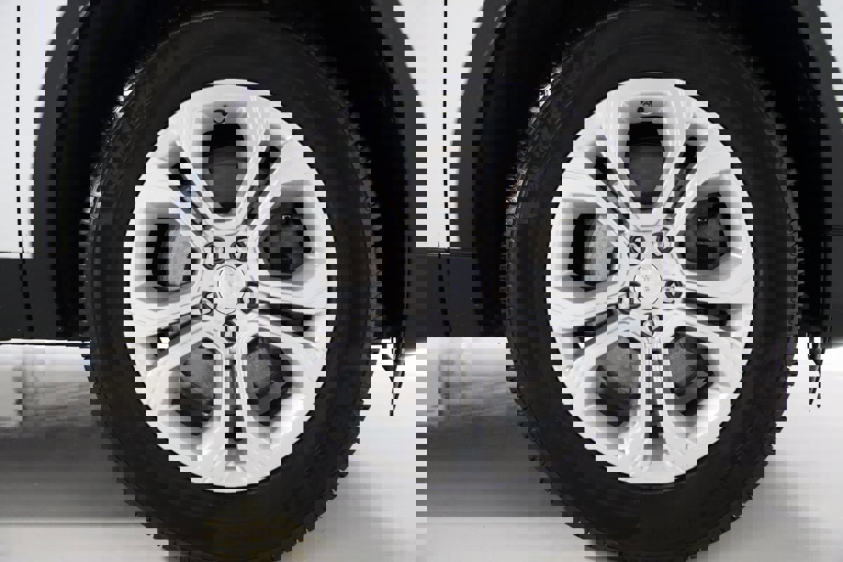 Used 2020 Land Rover Discovery Sport S image 70