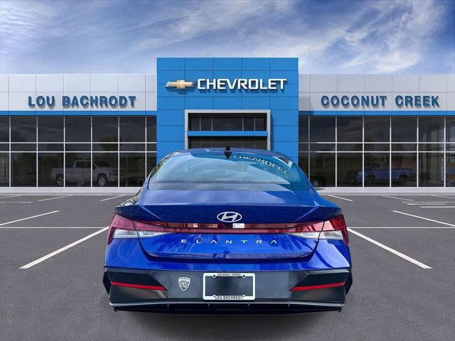 Used 2025 Hyundai Elantra SEL FWD image 7