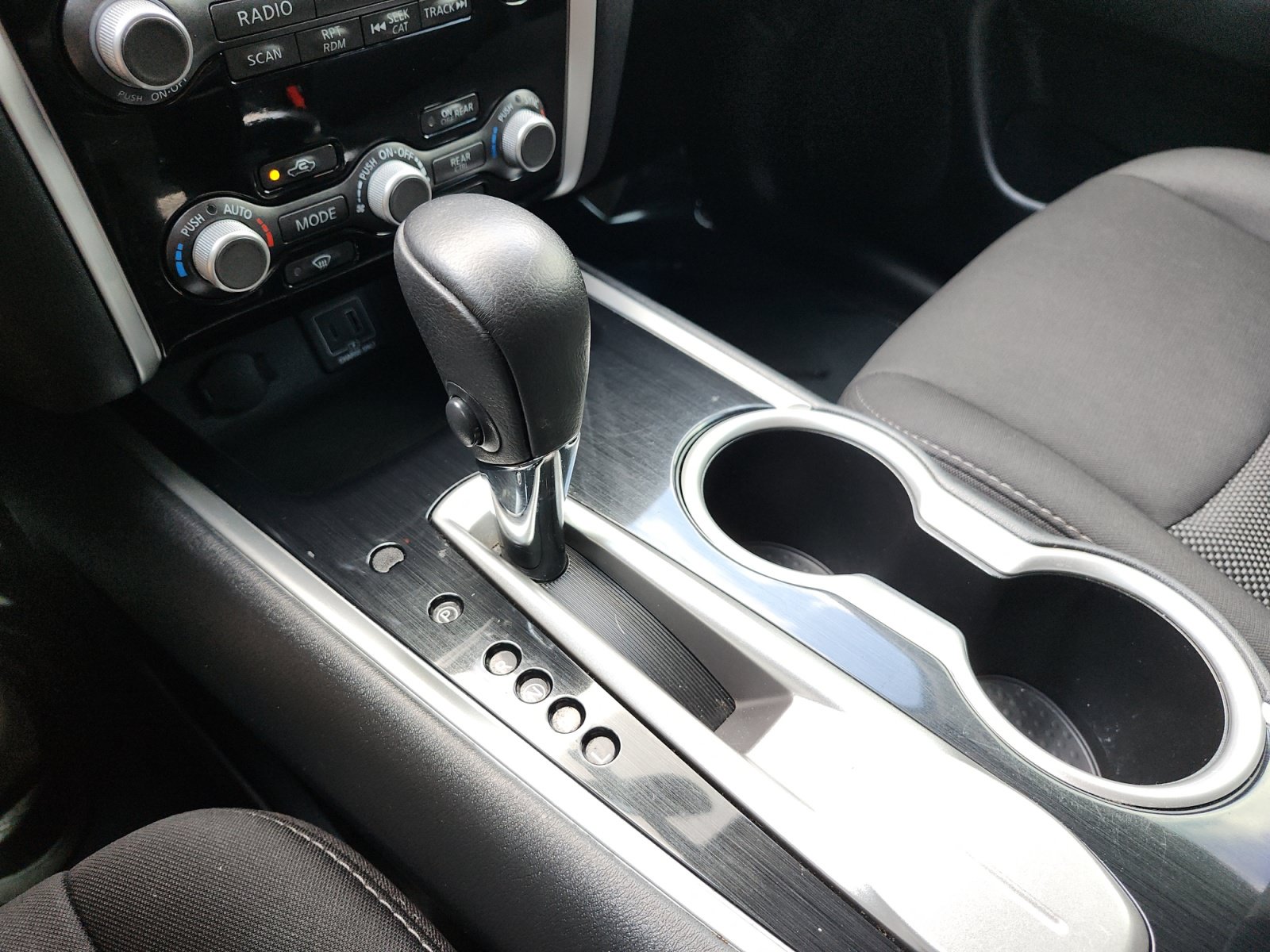 Used 2020 Nissan Pathfinder SV FWD image 20