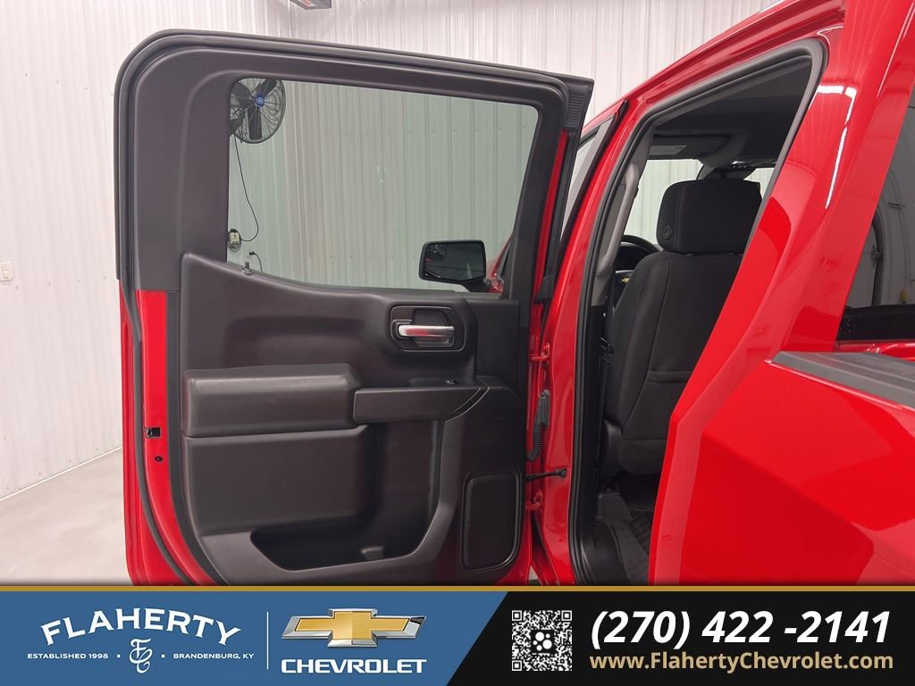 Used 2024 Chevrolet Silverado 1500 Custom w/ Turbomax Blackout Package image 10