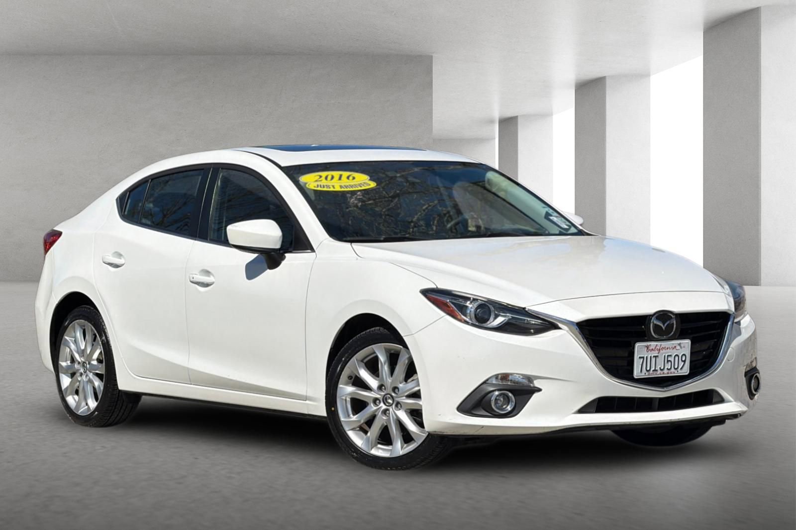 Used 2016 MAZDA MAZDA3 s Grand Touring w/ Technology Package image 2