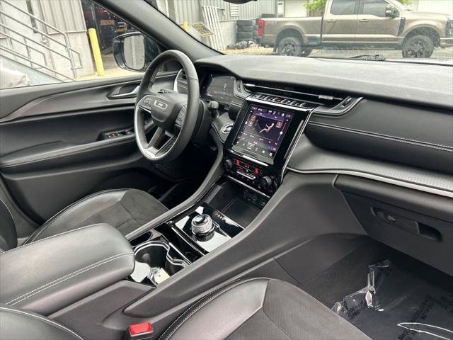 Certified 2023 Jeep Grand Cherokee L Laredo AWD/4WD image 43