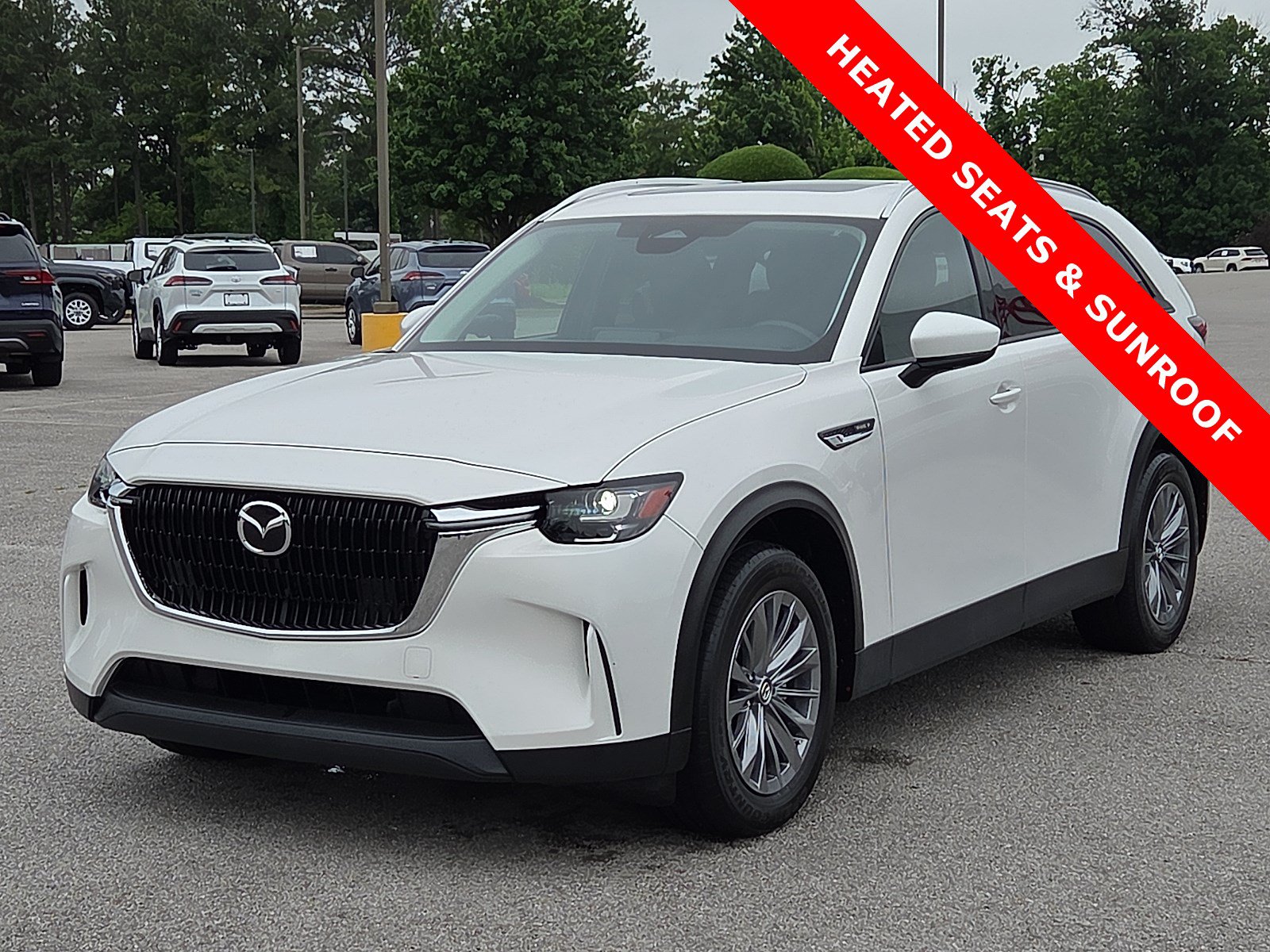 Used 2024 MAZDA CX-90 Plug-In Hybrid w/ Preferred AWD/4WD image 2