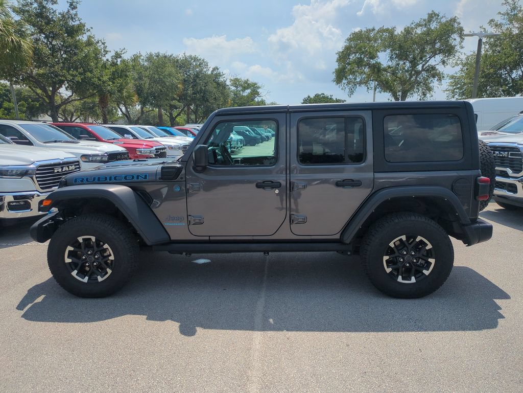 Used 2024 Jeep Wrangler Unlimited Rubicon 4xe AWD/4WD image 9