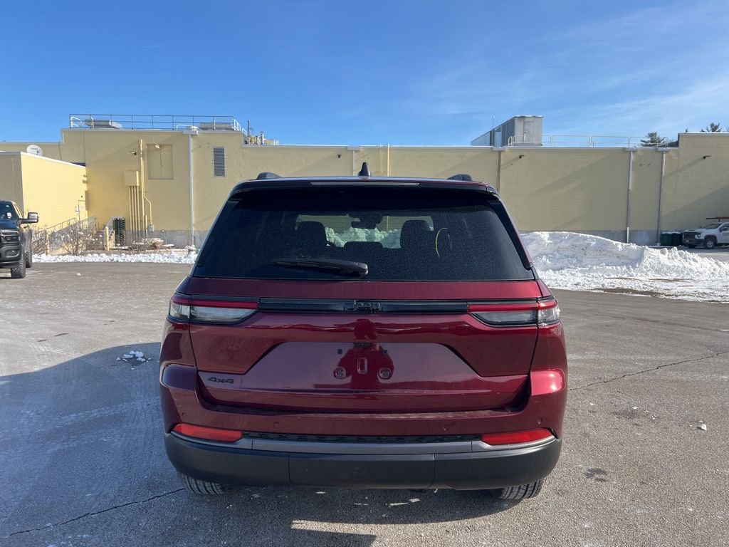 New 2026 Jeep Grand Cherokee Altitude image 6