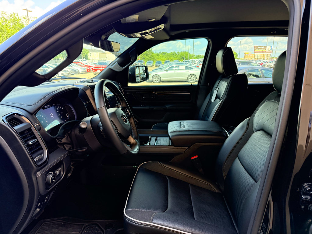 Used 2026 RAM 1500 Limited AWD/4WD image 11
