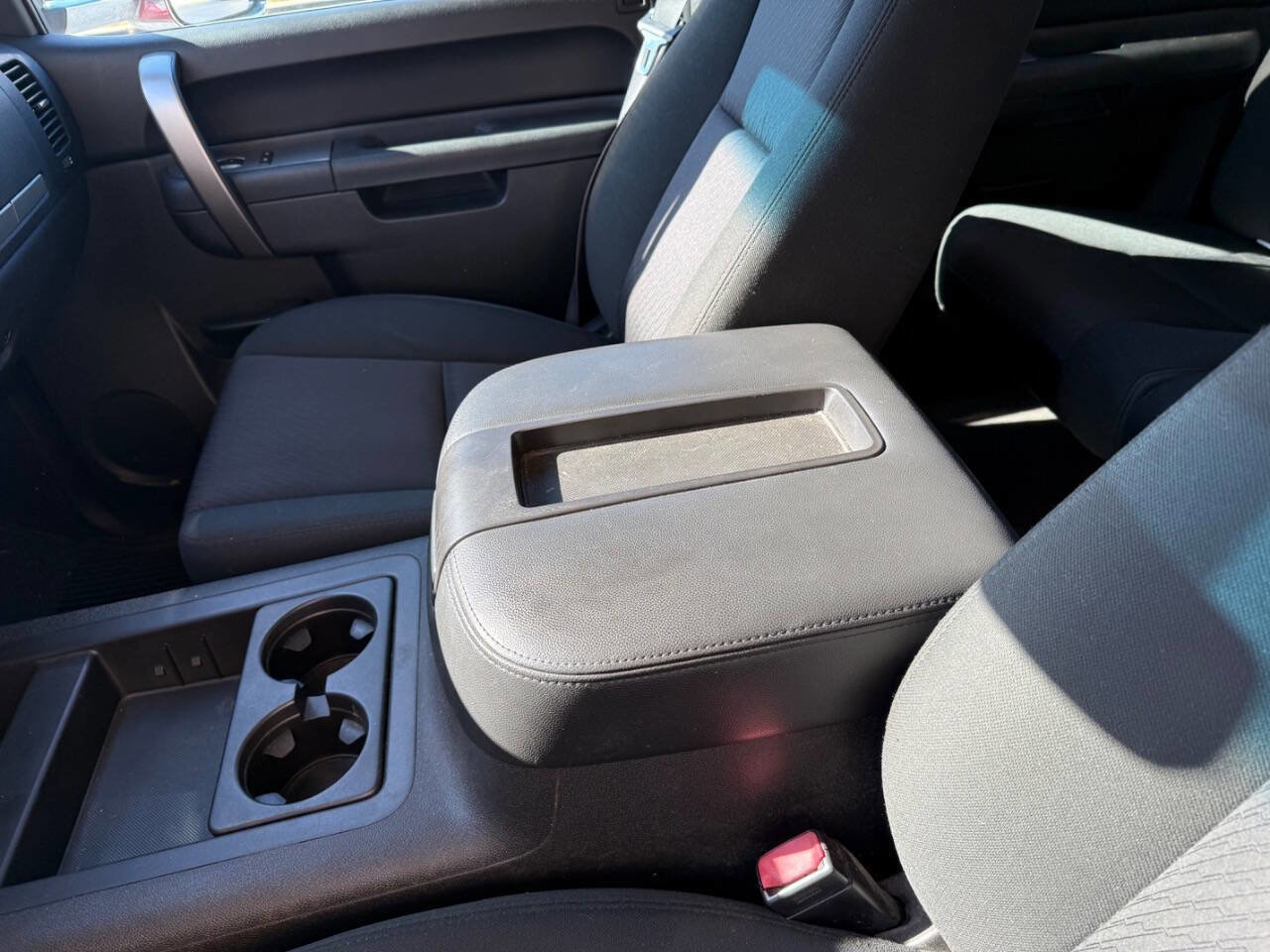 Used 2014 Chevrolet Silverado 2500 LT w/ Interior Plus Package image 11