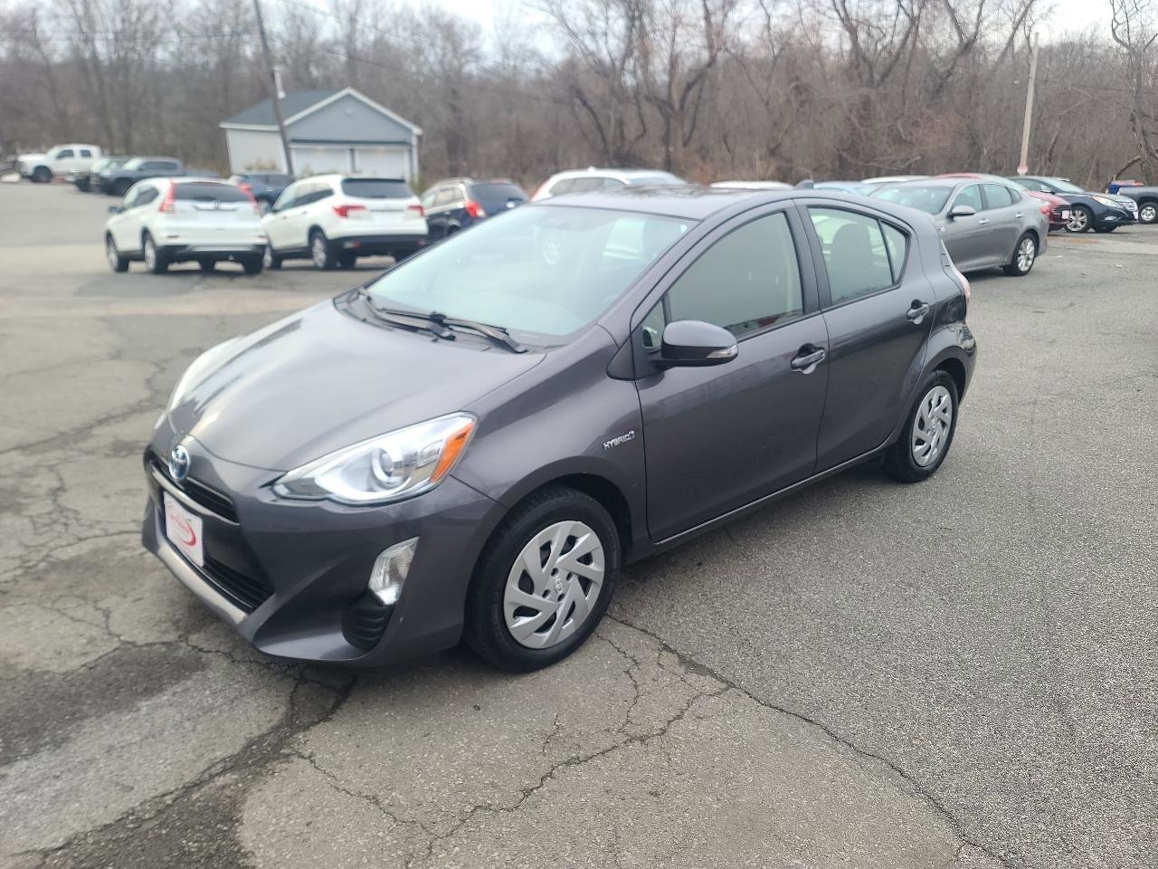 Used 2016 Toyota Prius C Two image 3