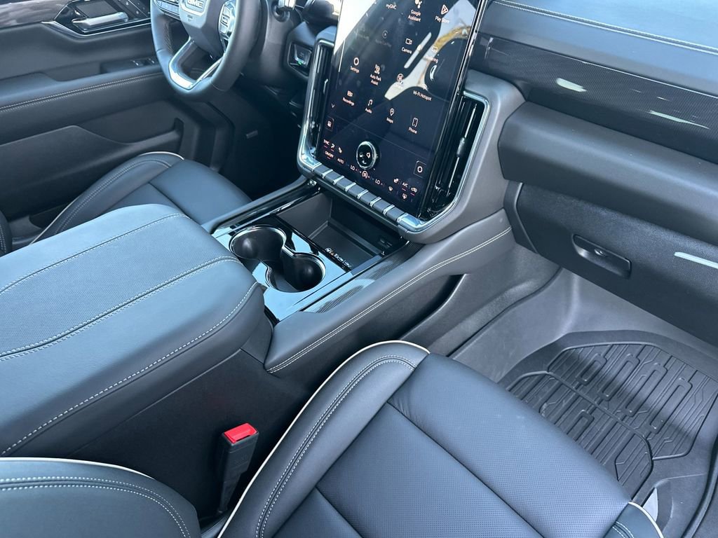 New 2026 GMC Yukon Elevation image 16