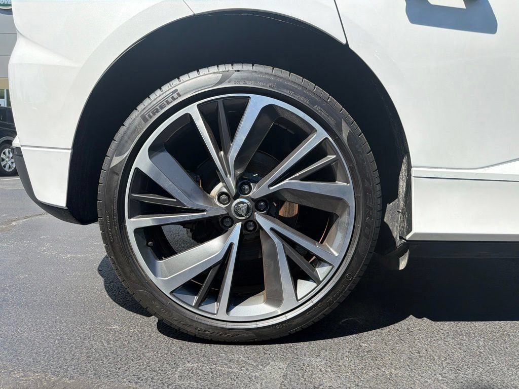Certified 2024 Jaguar I-PACE R-Dynamic HSE AWD/4WD image 11