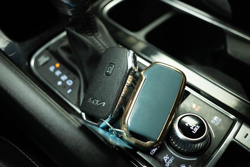 Used 2022 Kia Telluride LX image 22