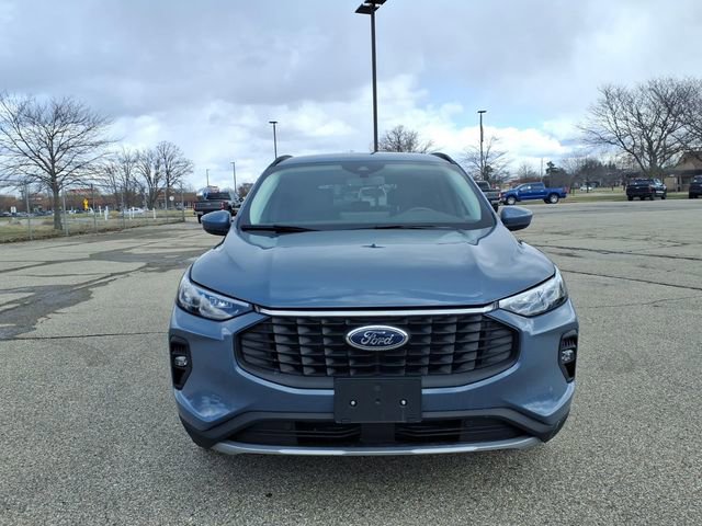 Certified 2025 Ford Escape Platinum AWD/4WD image 2