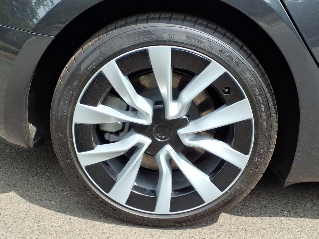 Used 2025 Tesla Model 3 Long Range RWD image 34