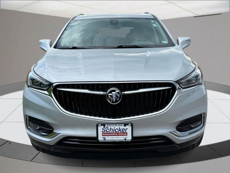 Used 2021 Buick Enclave Premium w/ Sun and Sites Package FWD image 9