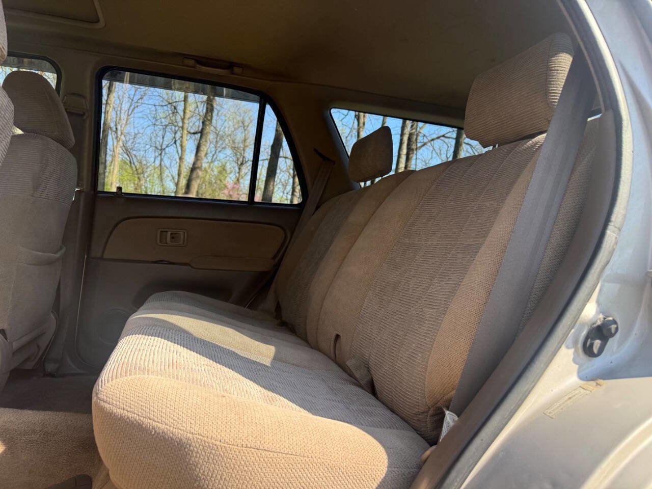 Used 2000 Toyota 4Runner SR5 image 25