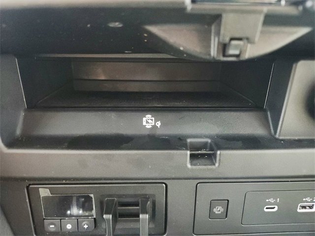 Used 2024 Nissan Armada Platinum w/ Captain's Chairs Package image 30