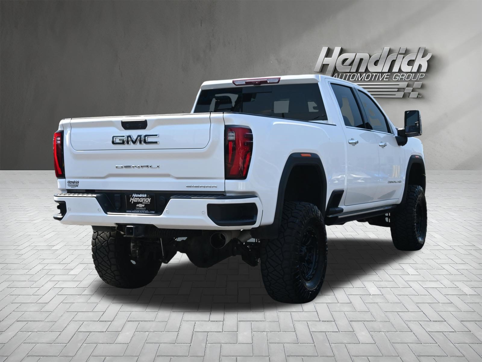 Used 2024 GMC Sierra 3500 Denali Ultimate AWD/4WD image 10