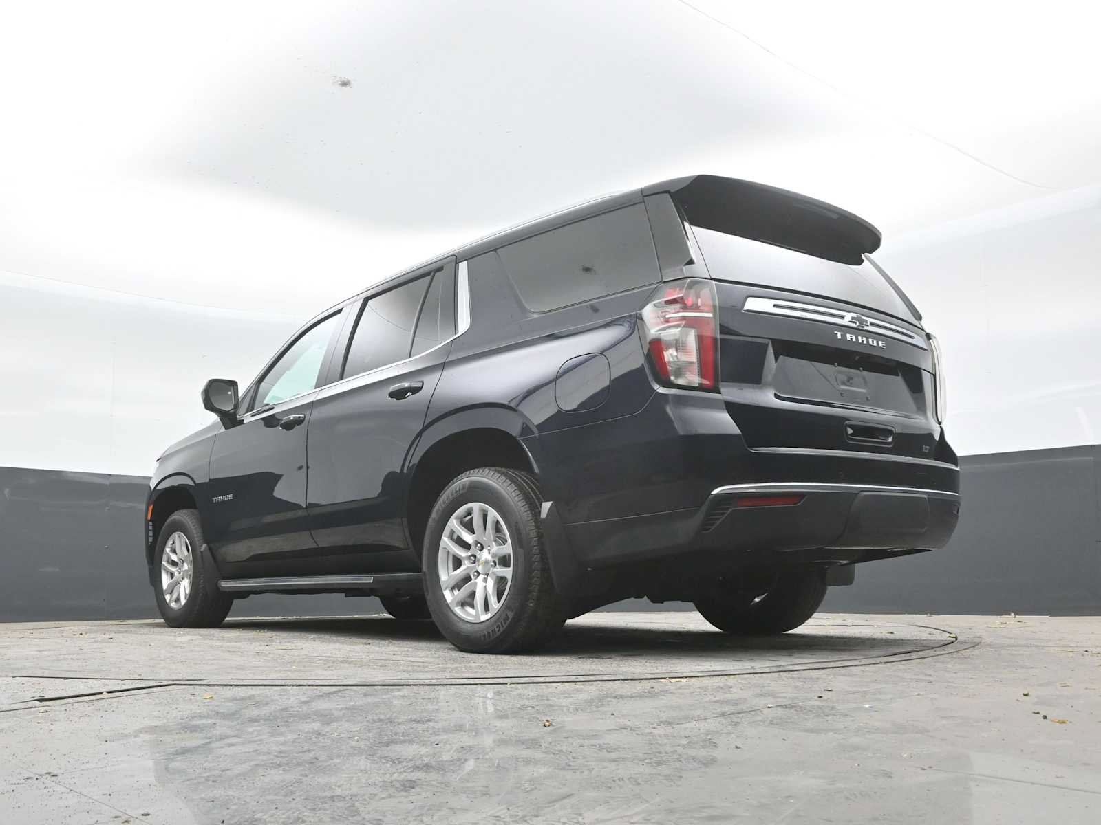 Used 2021 Chevrolet Tahoe LT AWD/4WD image 23