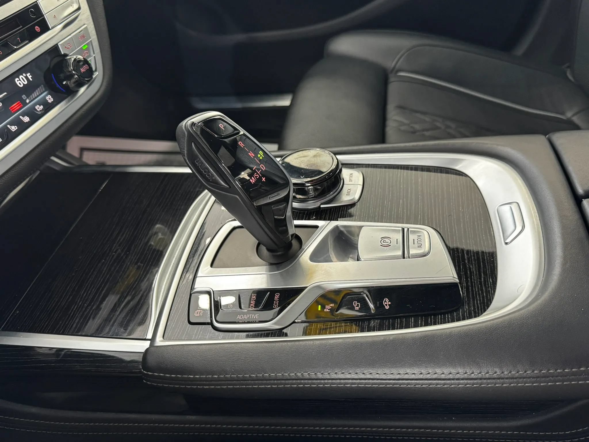 Used 2018 BMW 750i xDrive AWD/4WD image 59