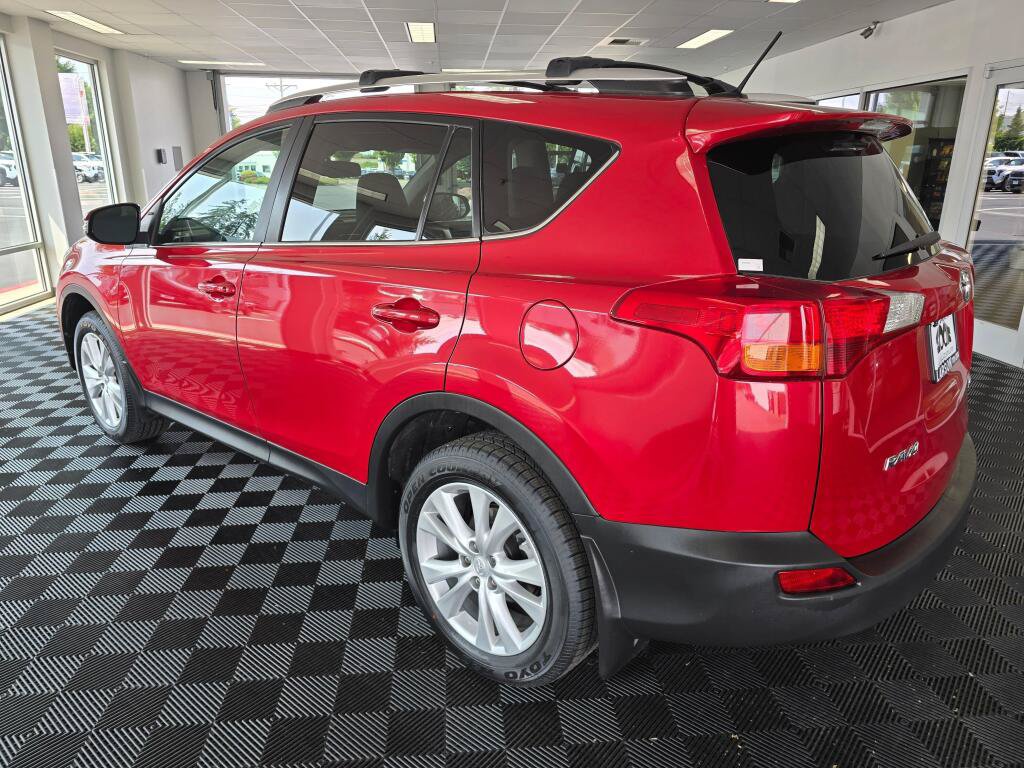 Used 2015 Toyota RAV4 Limited AWD/4WD image 5
