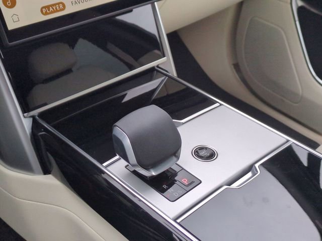 New 2026 Land Rover Range Rover SE AWD/4WD image 9