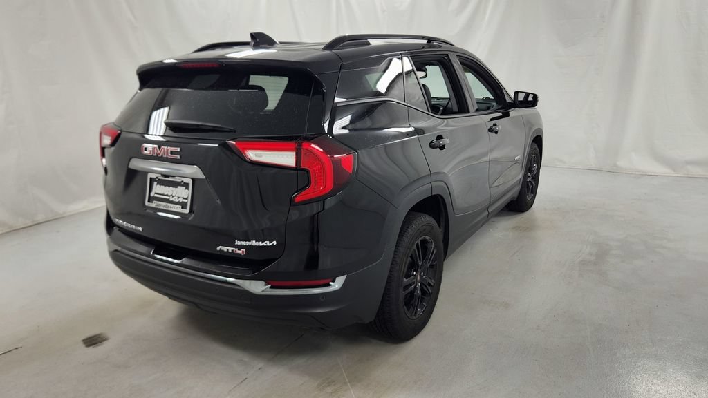 Used 2024 GMC Terrain AT4 w/ LPO, Floor Liner Package AWD/4WD image 3