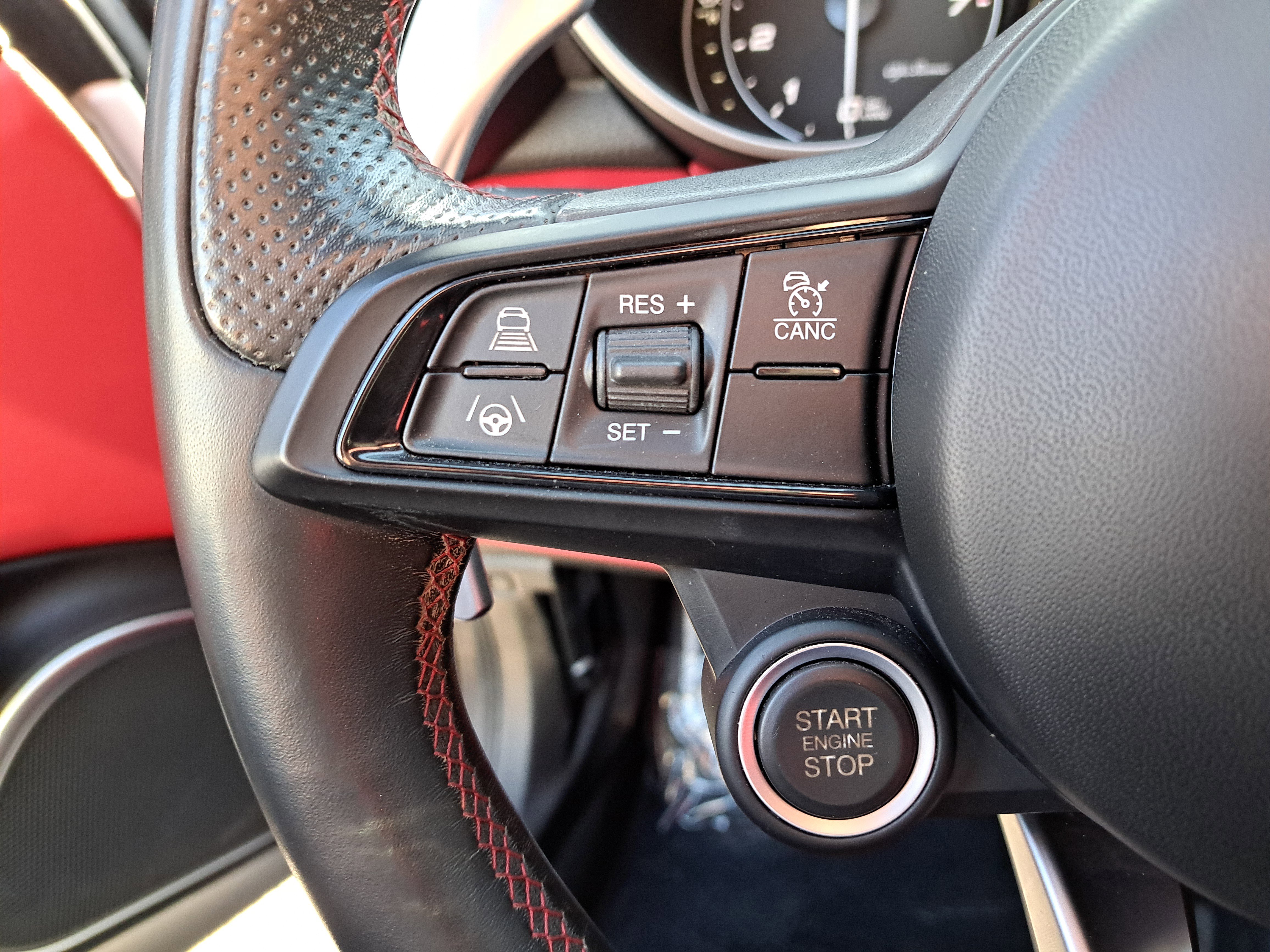 Used 2021 Alfa Romeo Giulia Ti Sport image 23