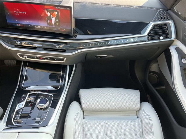 Used 2024 BMW X7 xDrive40i w/ Executive Package image 13
