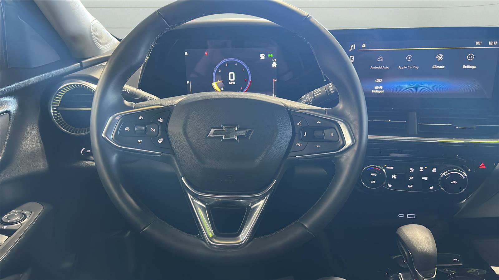 Used 2025 Chevrolet Trax ACTIV w/ Driver Confidence Package image 12