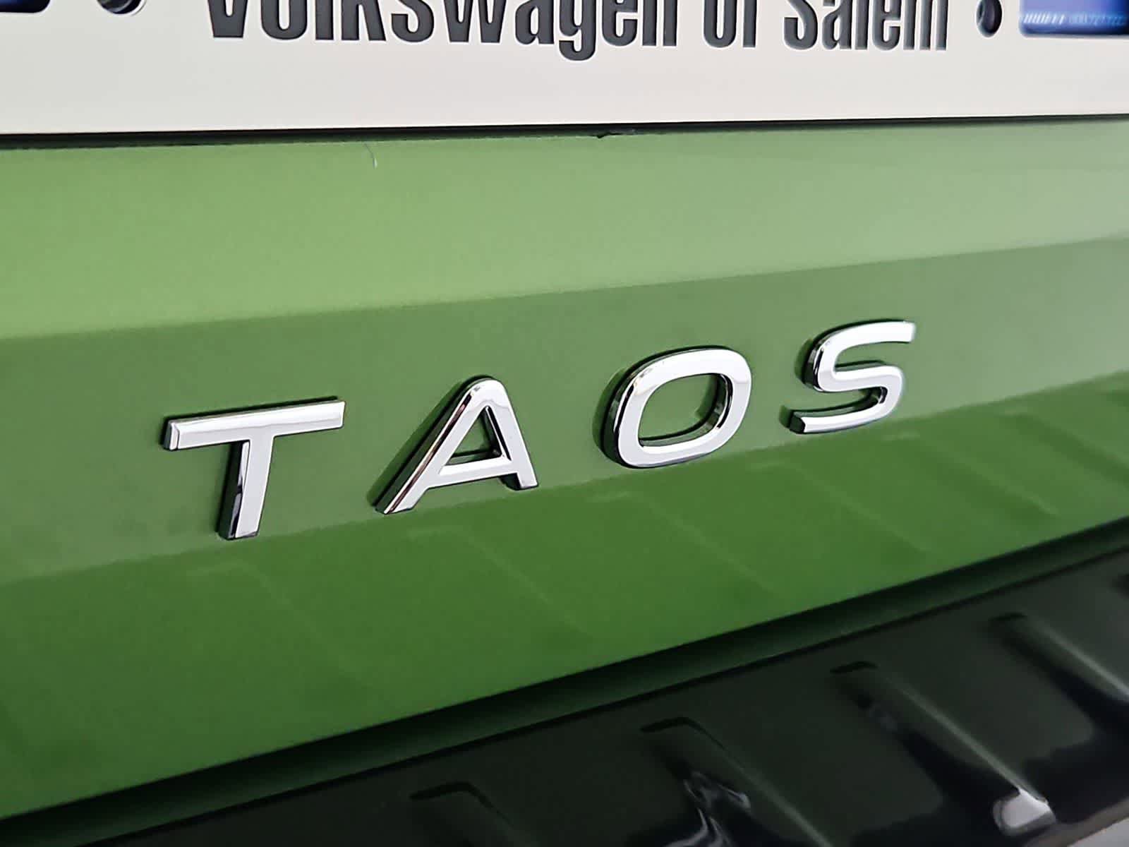 New 2026 Volkswagen Taos SE AWD/4WD image 12