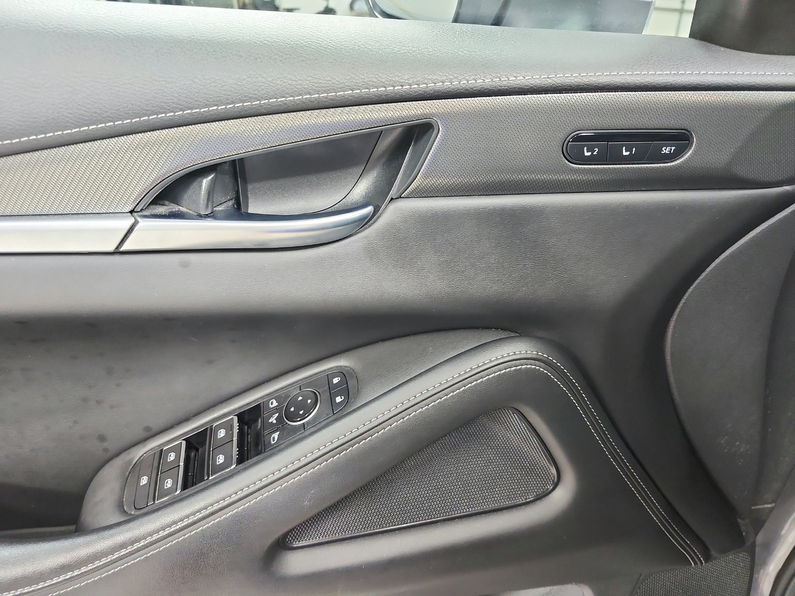 Used 2023 INFINITI QX60 Luxe w/ Cargo Package AWD/4WD image 35