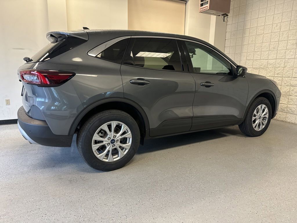 Used 2023 Ford Escape Active w/ Tech Pack #2 AWD/4WD image 47