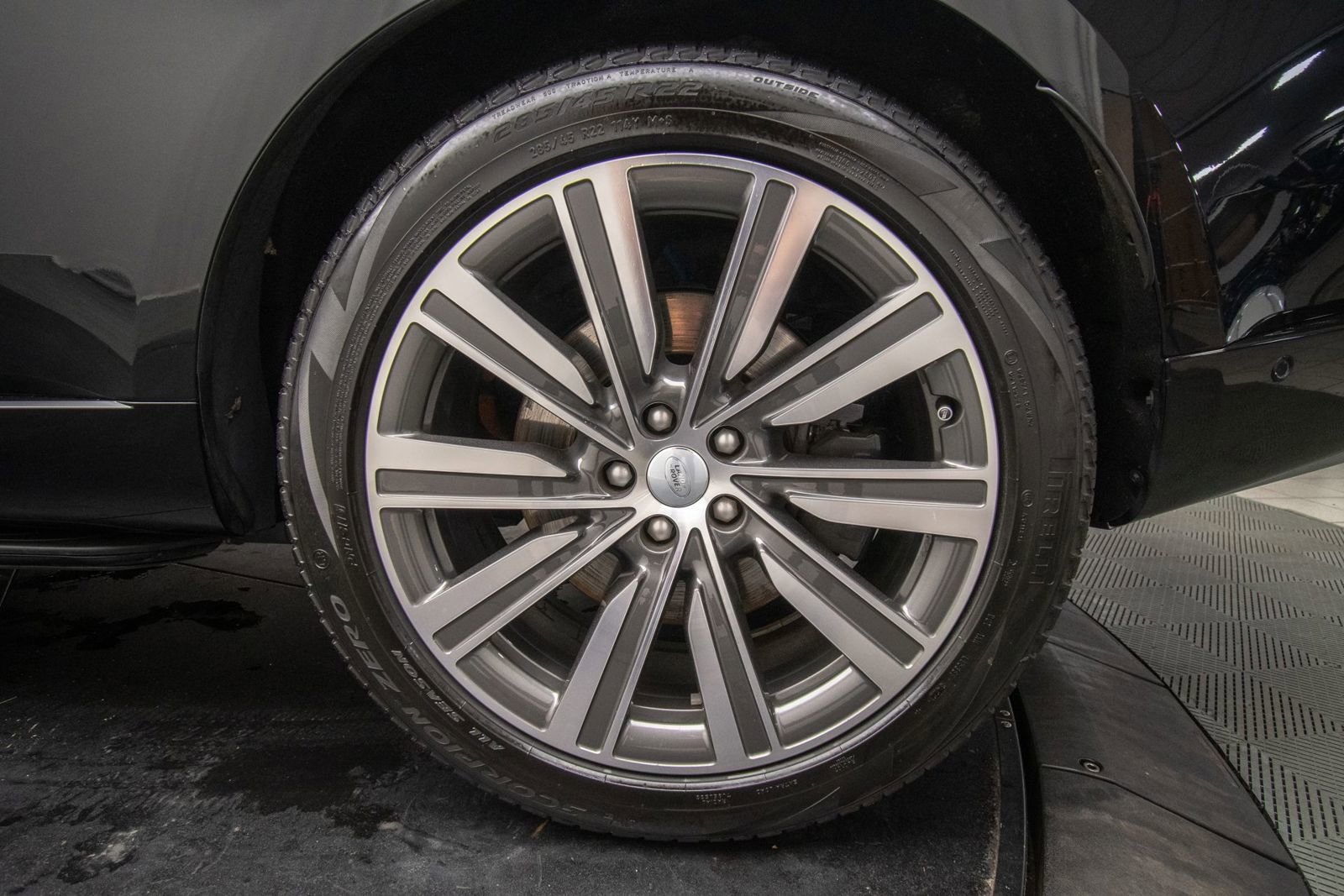 Used 2023 Land Rover Range Rover Autobiography image 28