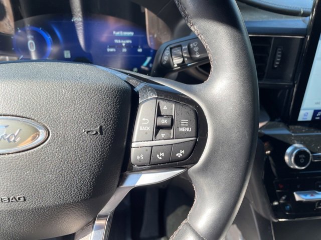 Used 2022 Ford Explorer Platinum w/ Equipment Group 601A image 14