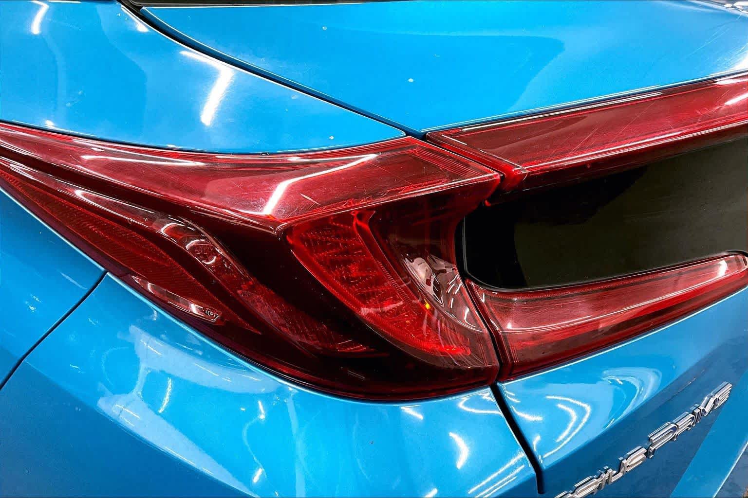 Used 2017 Toyota Prius Prime Premium w/ Carpet Mat Package FWD image 27