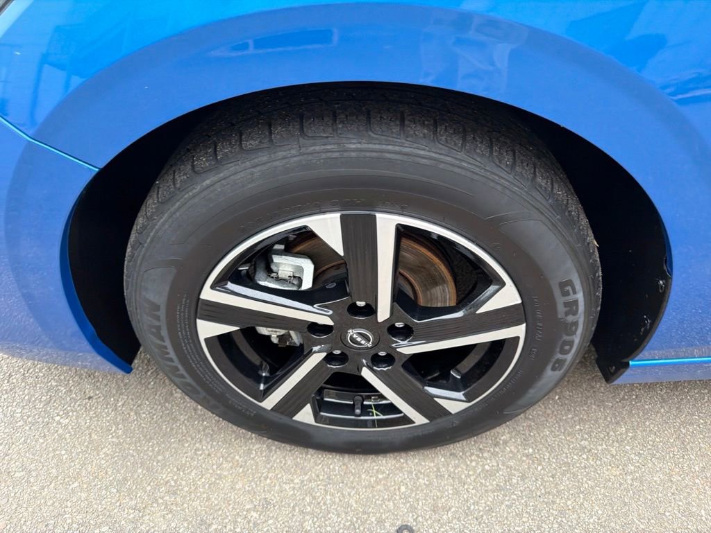 Used 2024 Nissan Sentra SV FWD image 18